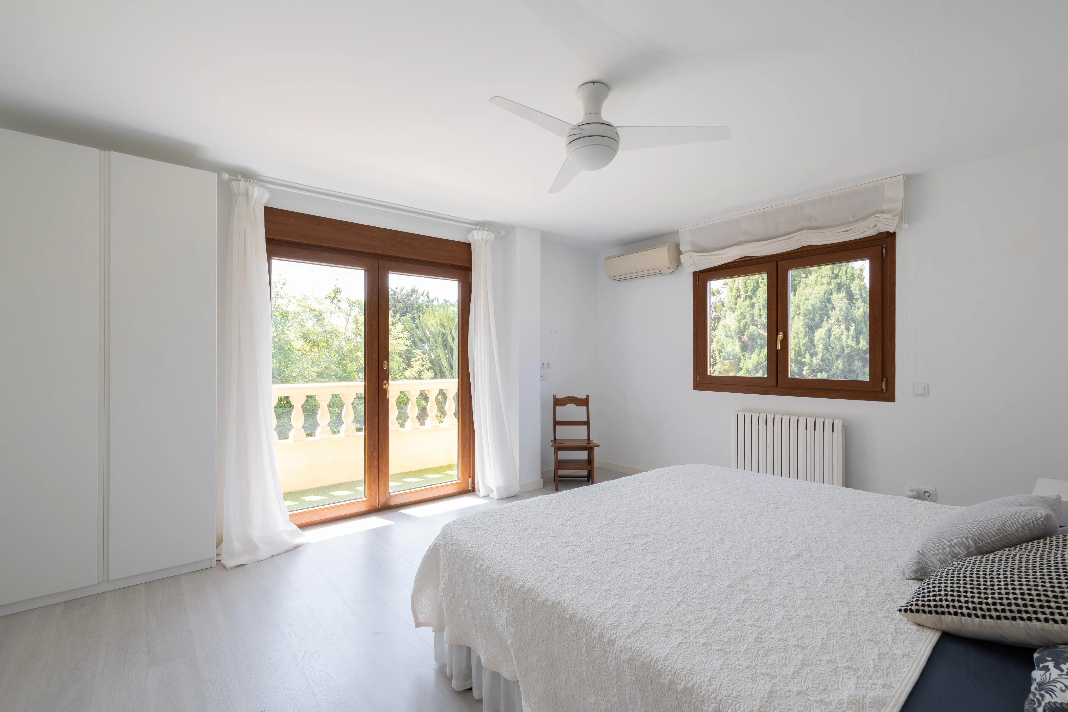 Villa spacieuse avec un air de finca et une vue panoramique-14