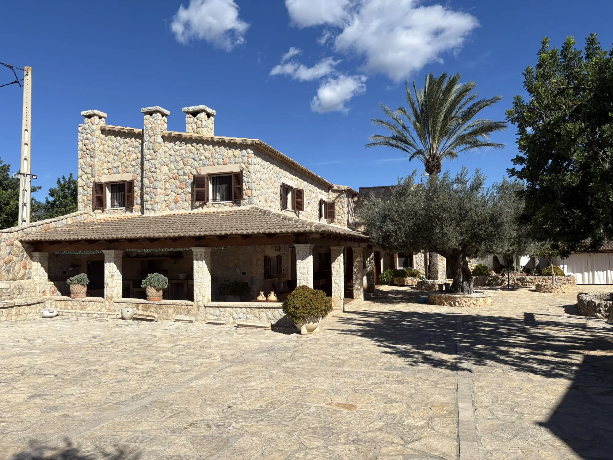 Charming Mallorcan finca in Biniamar with pool and many extras-1