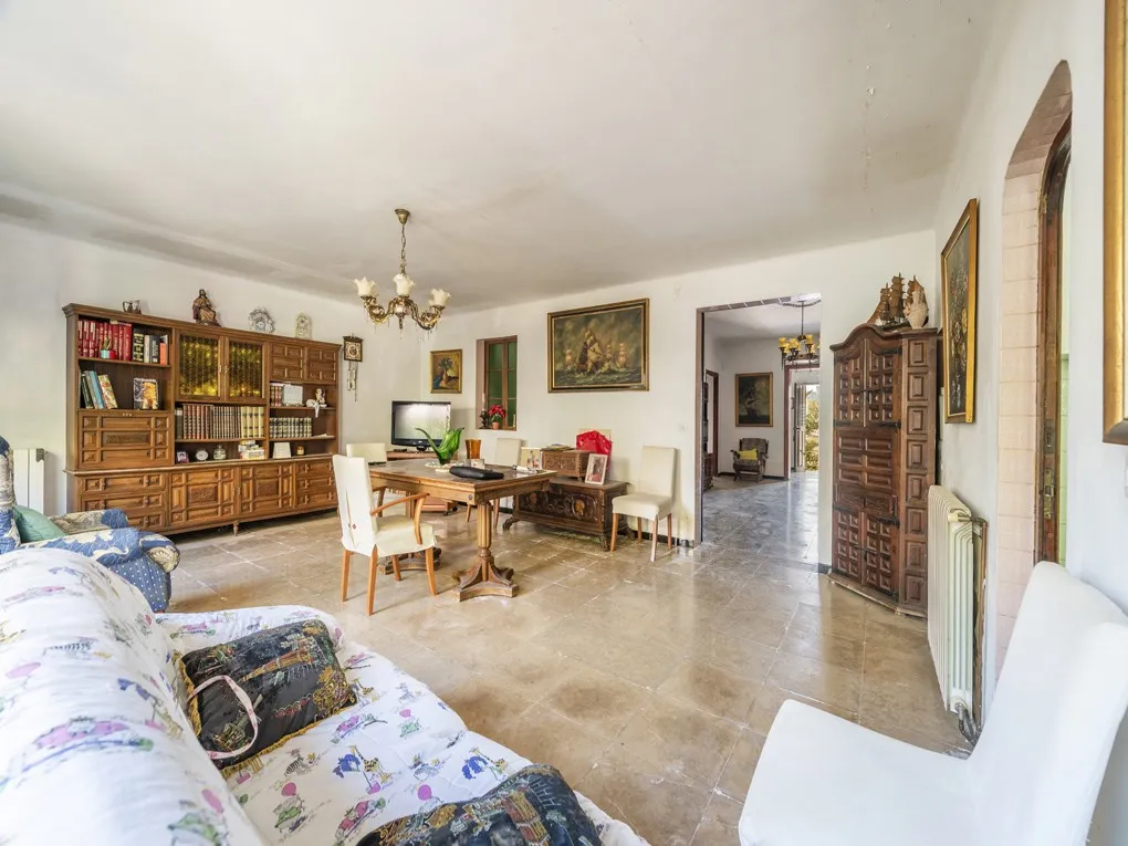 House to renovate or building plot-3