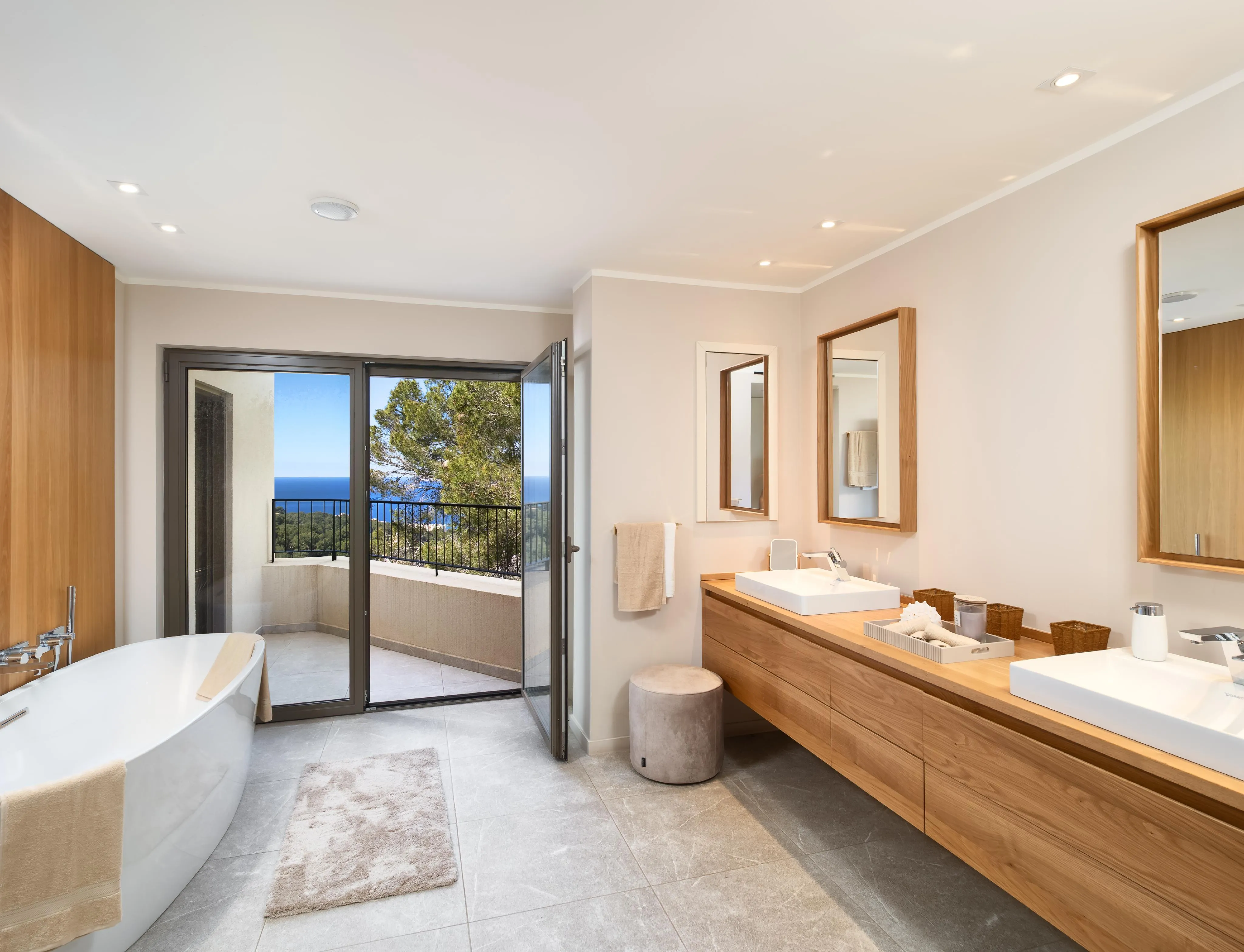 Villa moderne avec vue sur la mer sur la Costa de la Calma-11