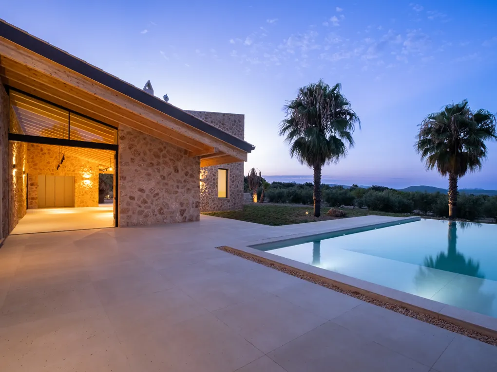 A very cool and very private brand new country house-17