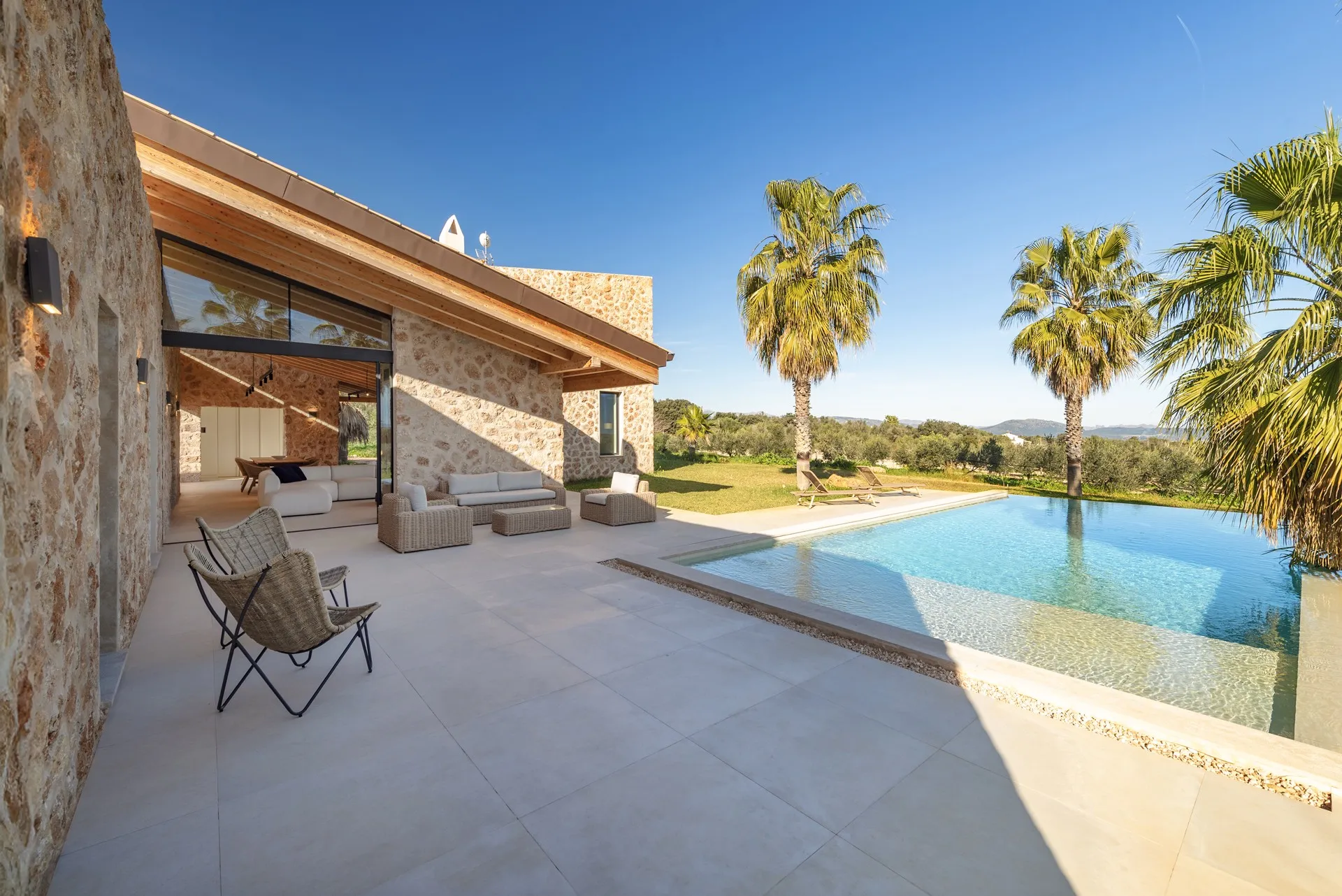 A very cool and very private brand new country house-4