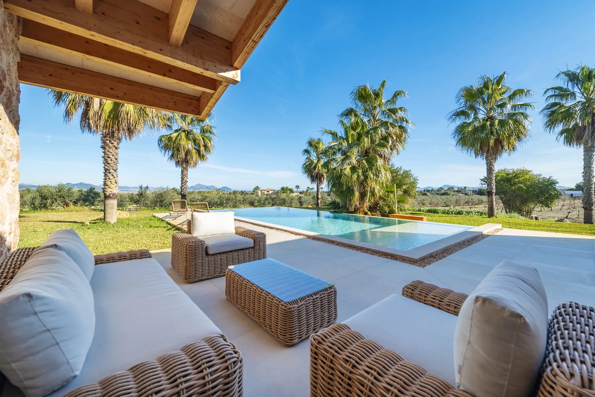 A very cool and very private brand new country house-3