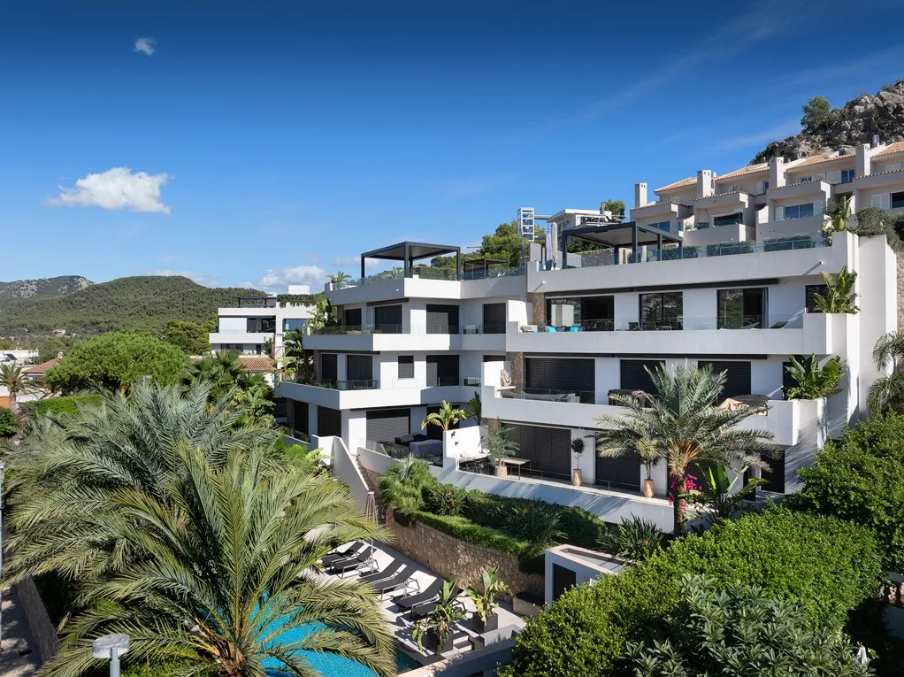 Premium penthouse with private pool in the heart of Port Andratx-26