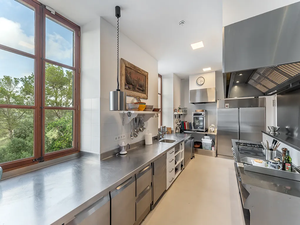 Unique Estate in idyllic surroundings-11