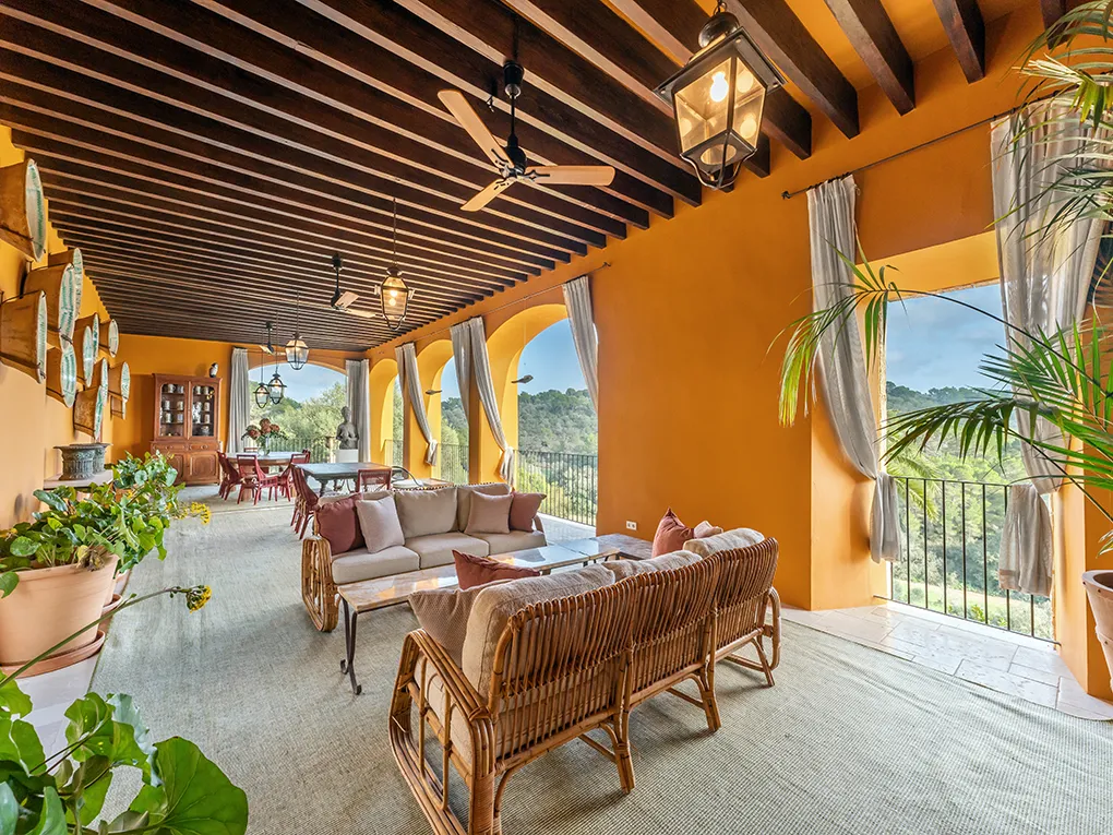 Unique Estate in idyllic surroundings-3