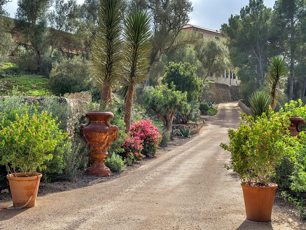 Unique Estate in idyllic surroundings-21