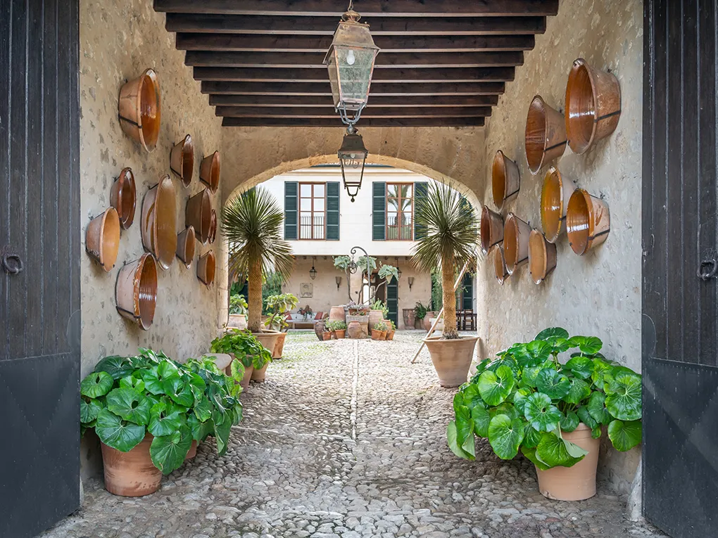 Unique Estate in idyllic surroundings-5