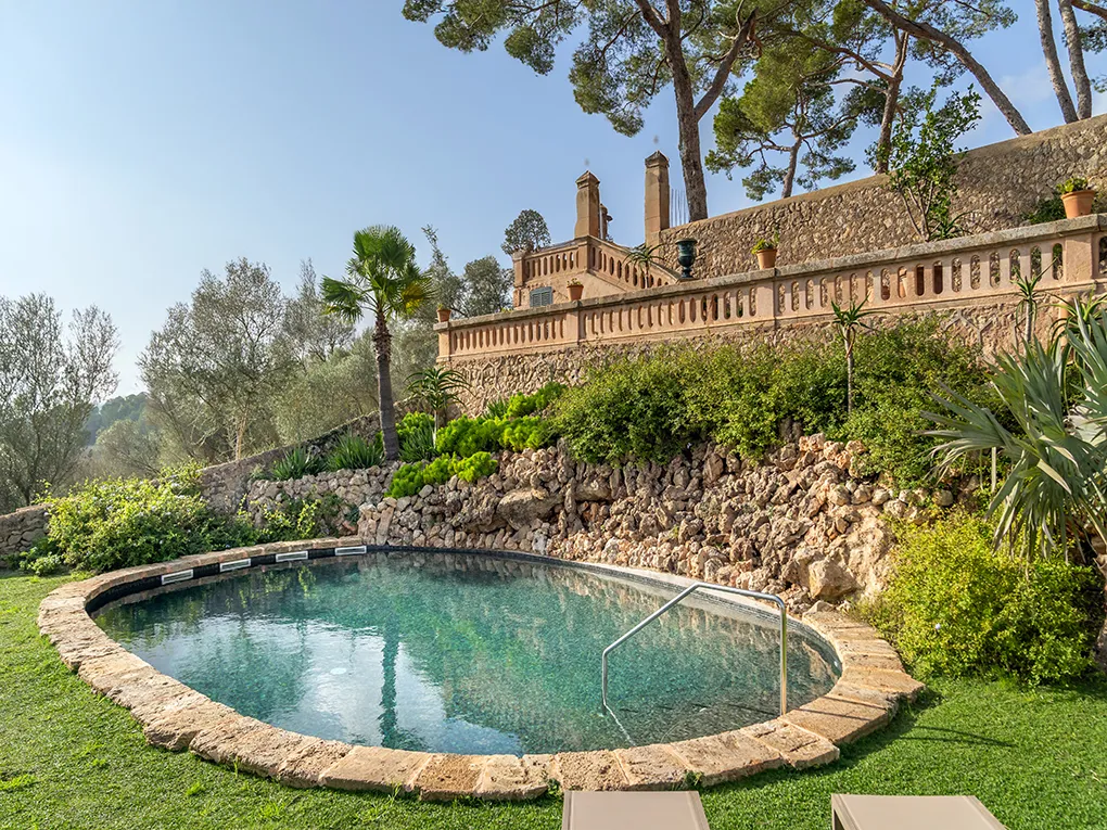 Unique Estate in idyllic surroundings-20