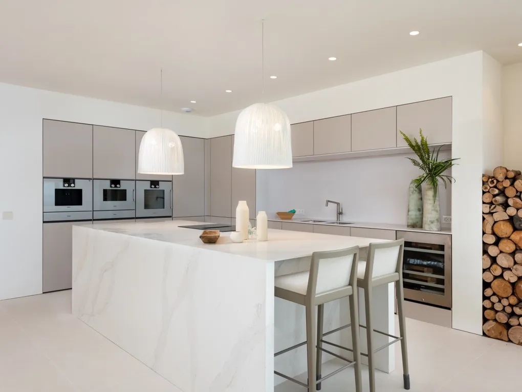 Spektakuläre Villa mit Meerblick in bester Lage-8