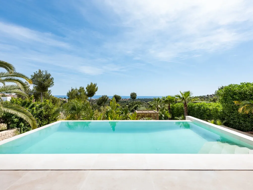 Spektakuläre Villa mit Meerblick in bester Lage-26