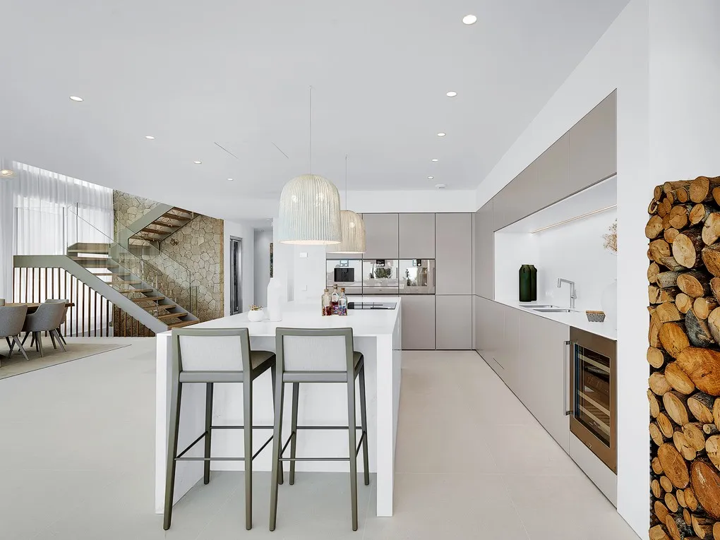 Spektakuläre Villa mit Meerblick in bester Lage-9