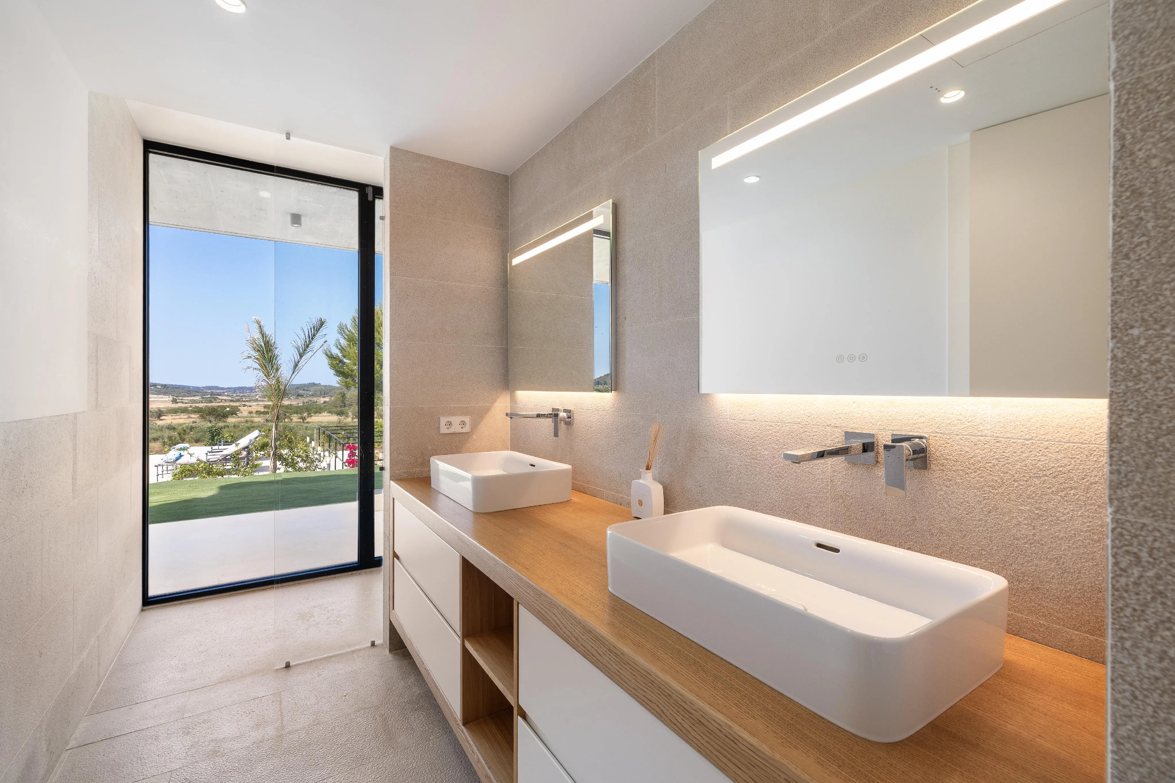 Landhus omgivet af natur i Montuiri-10