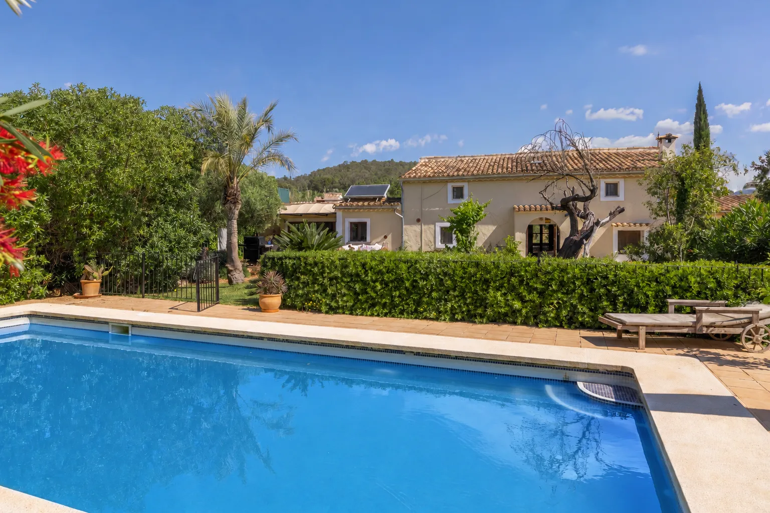 Finca de Estilo Mallorquín en Bunyola-1