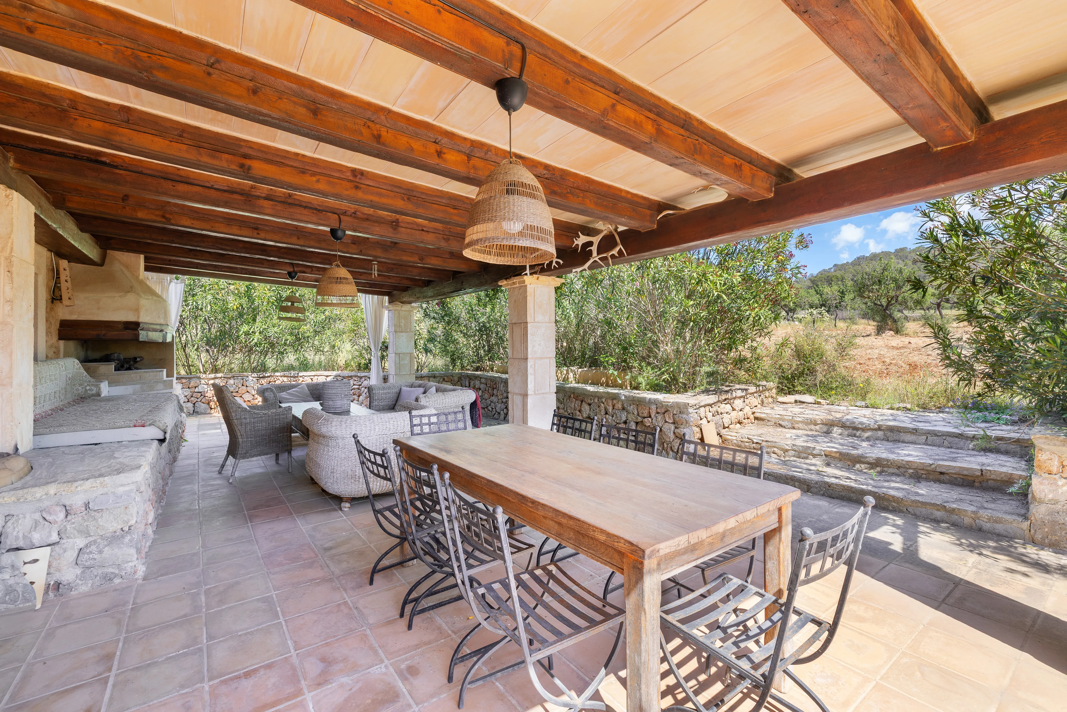 Finca de Estilo Mallorquín en Bunyola-19