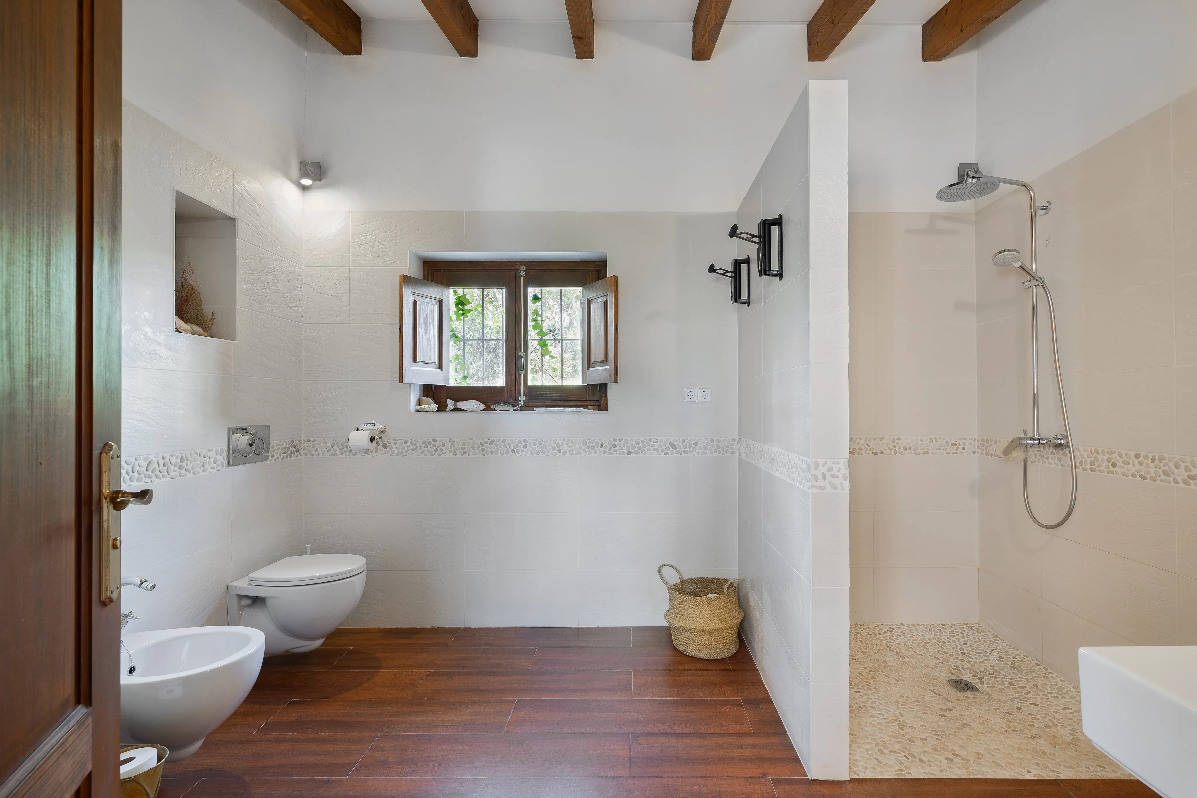 Finca de Estilo Mallorquín en Bunyola-11
