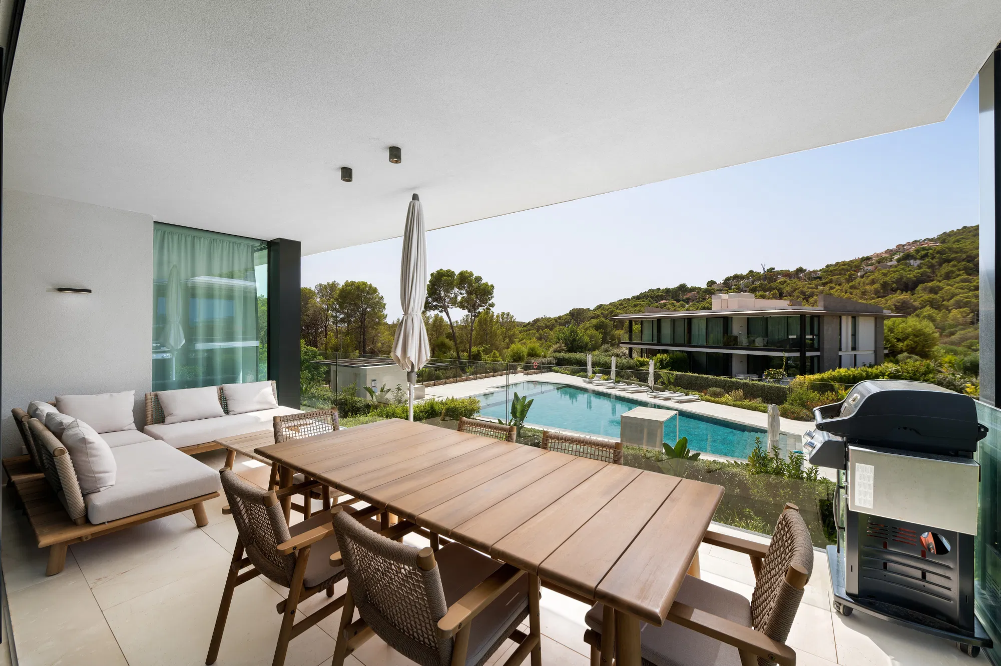 Exclusive family apartment – within walking distance of the beach-3