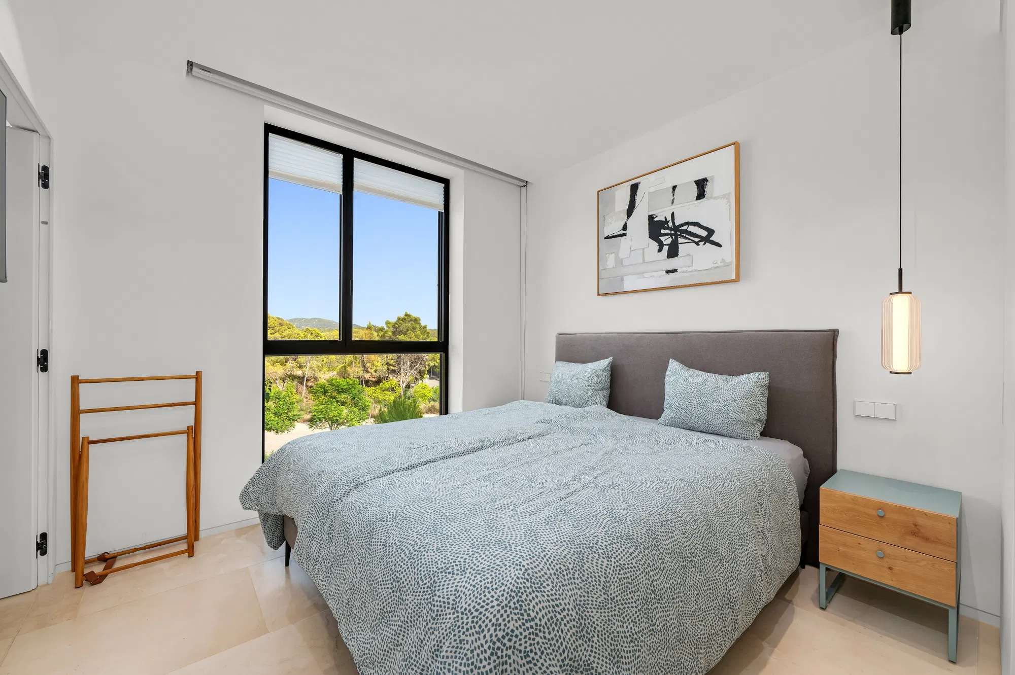 Exclusive family apartment – within walking distance of the beach-13