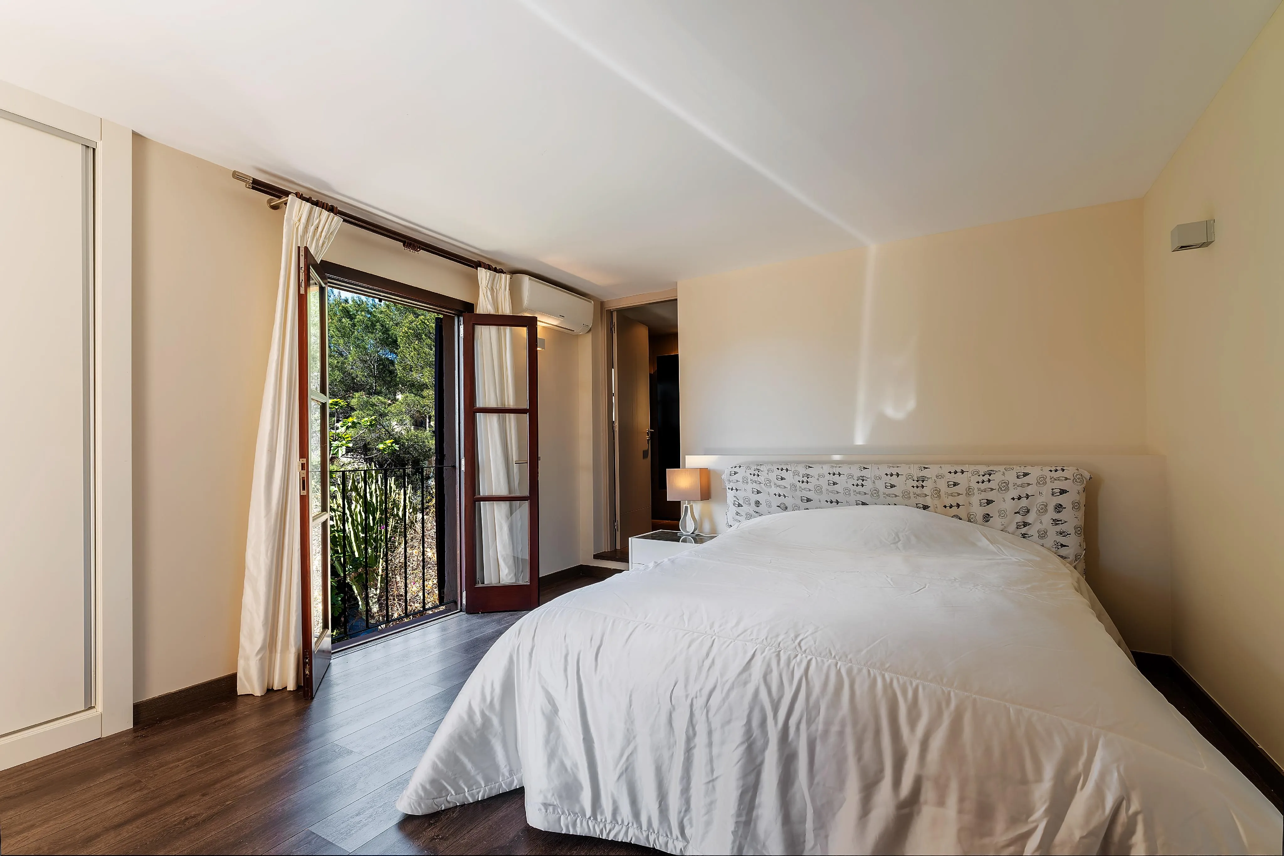 Mediterrane villa met potentieel op een toplocatie in Camp de Mar-18