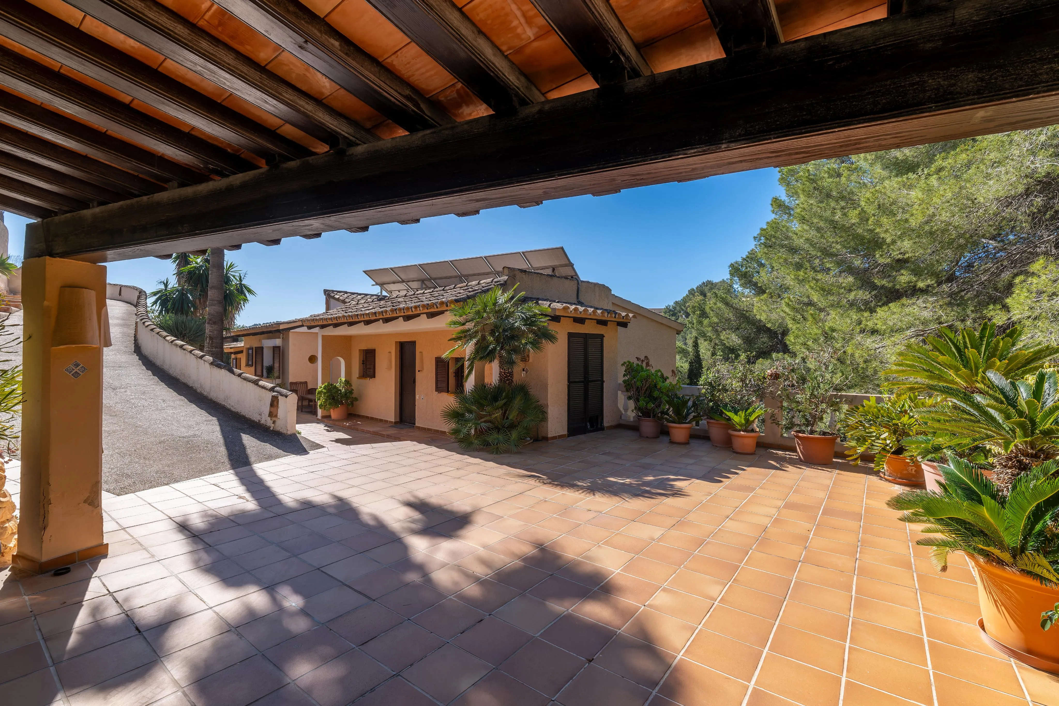 Mediterrane villa met potentieel op een toplocatie in Camp de Mar-22