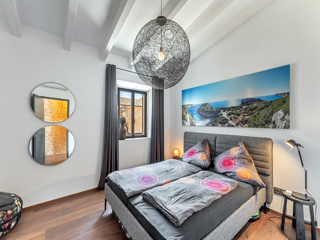 Stylowa kamienica z basenem-11