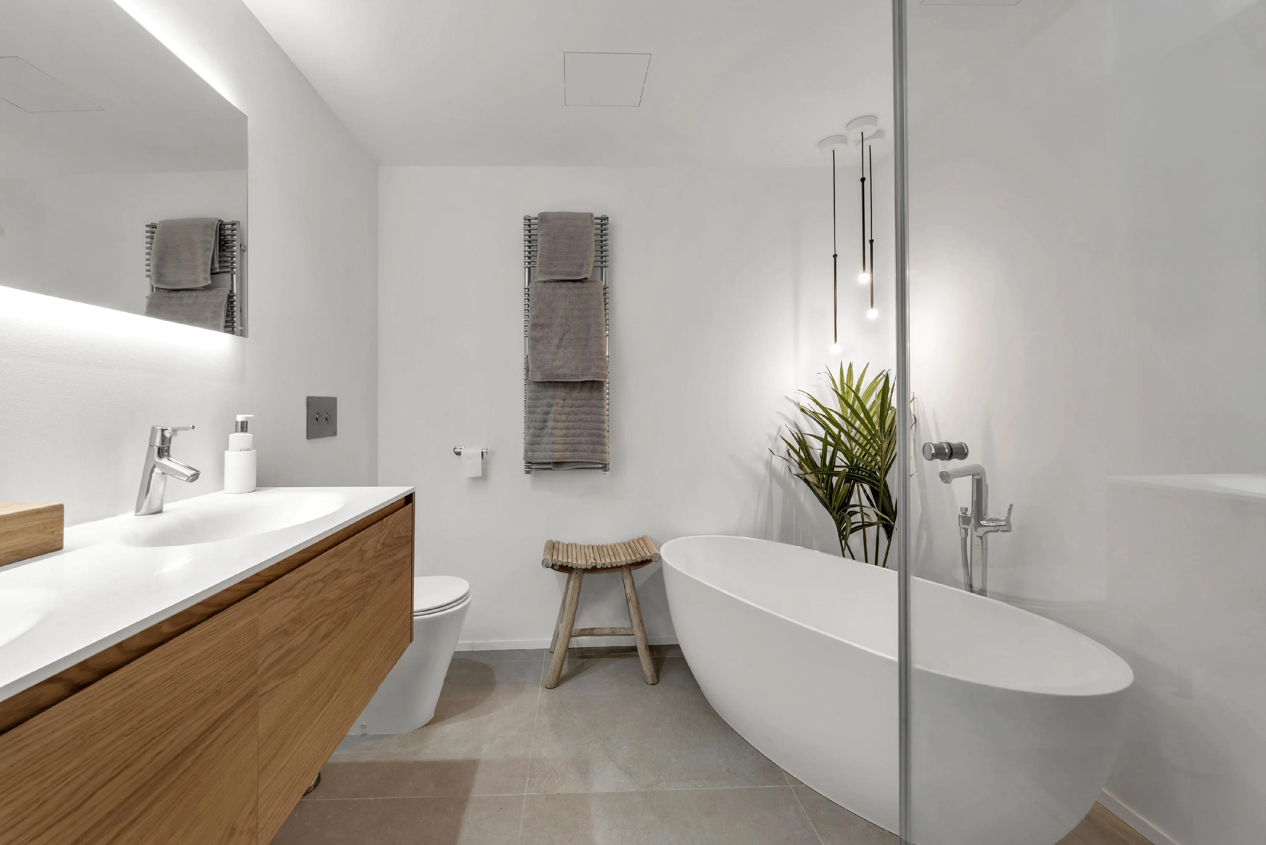 Preciosa planta baja con espacioso jardín-11