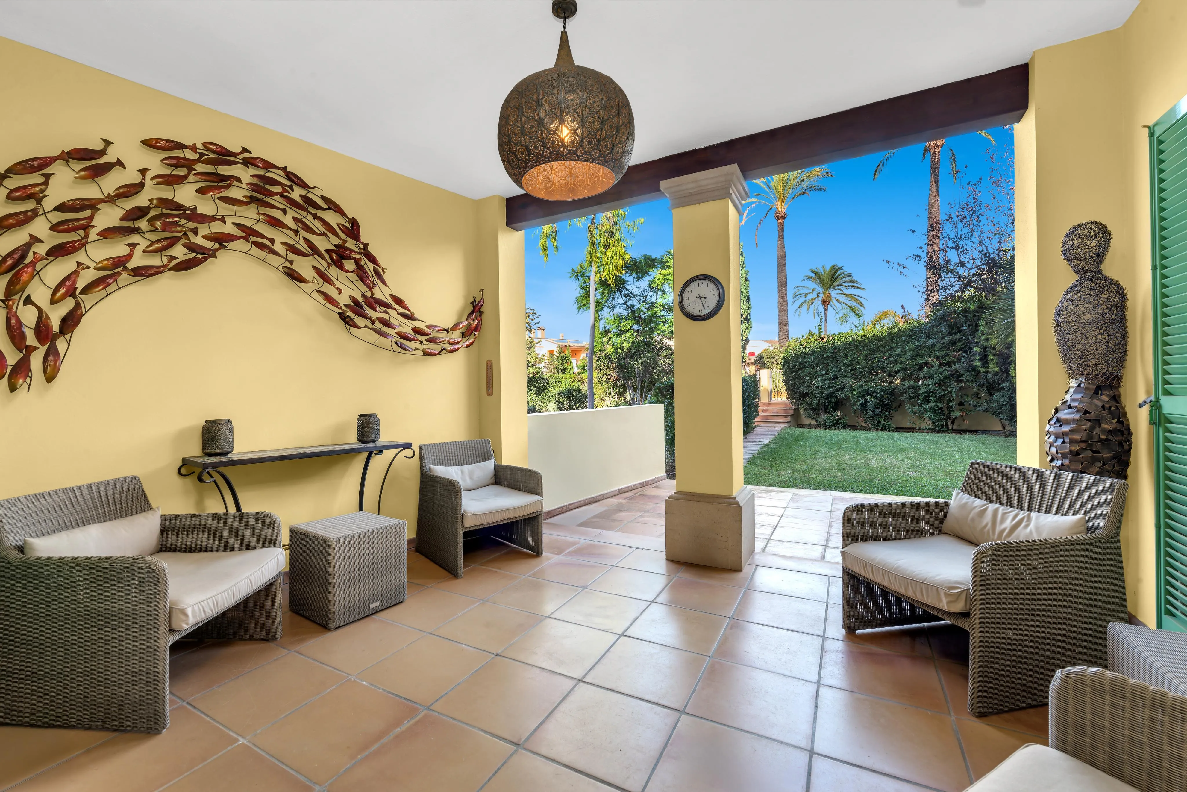 Rummelig havelejlighed i et eftertragtet boligkompleks i Bendinat-2