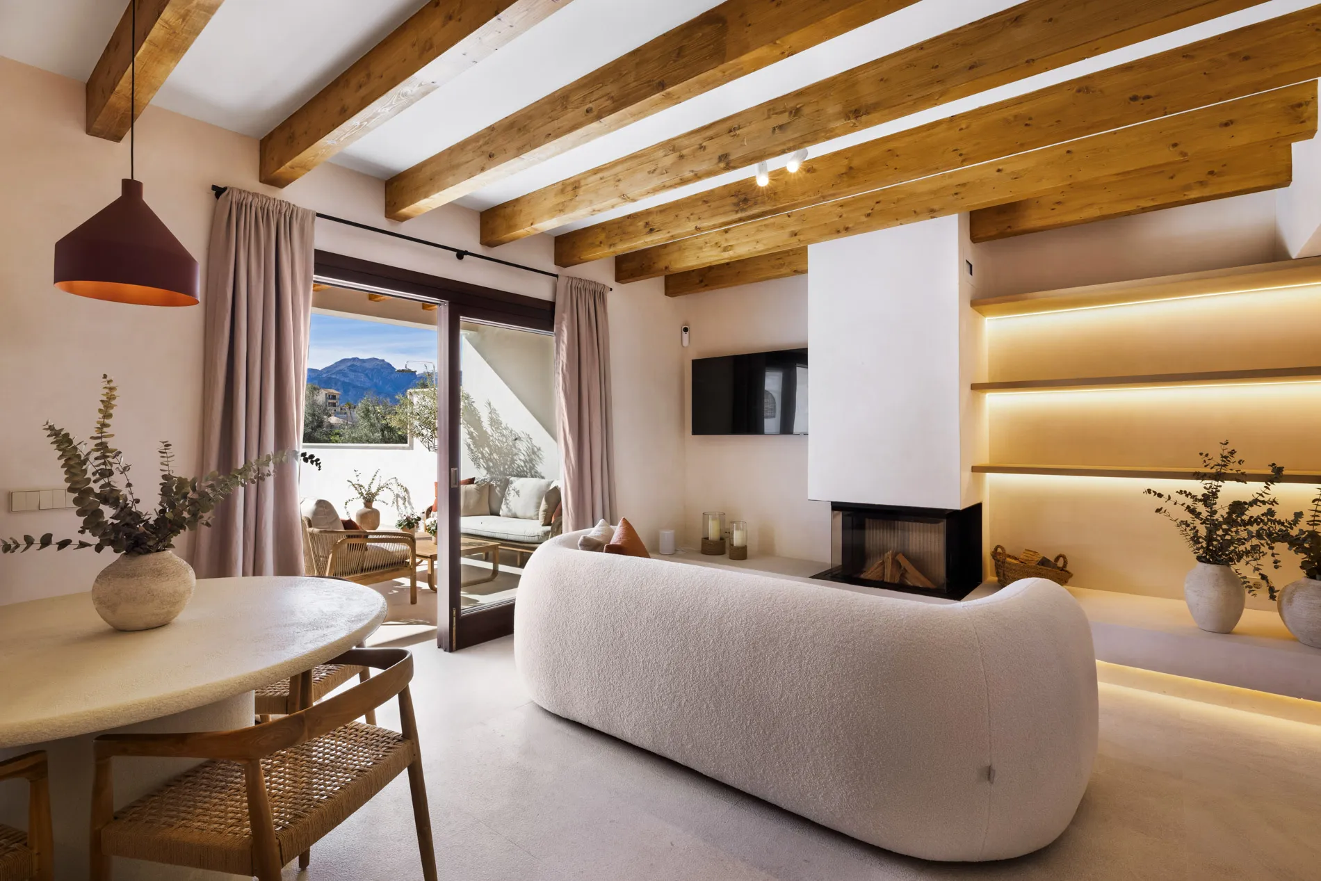 Exclusive newly finished townhouse with views of the Serra de Tramuntana, Campanet-5