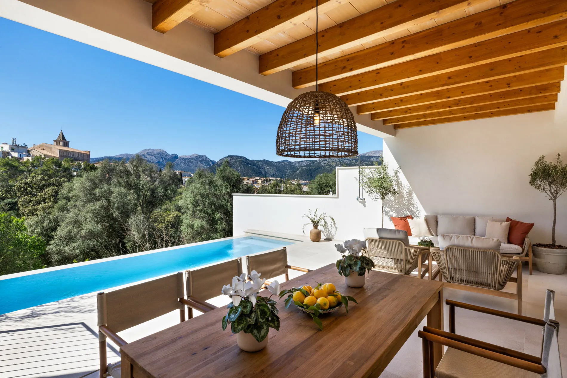 Exclusive newly finished townhouse with views of the Serra de Tramuntana, Campanet-1