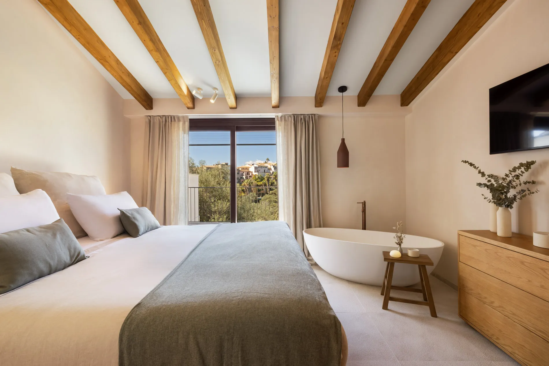 Exclusive newly finished townhouse with views of the Serra de Tramuntana, Campanet-8