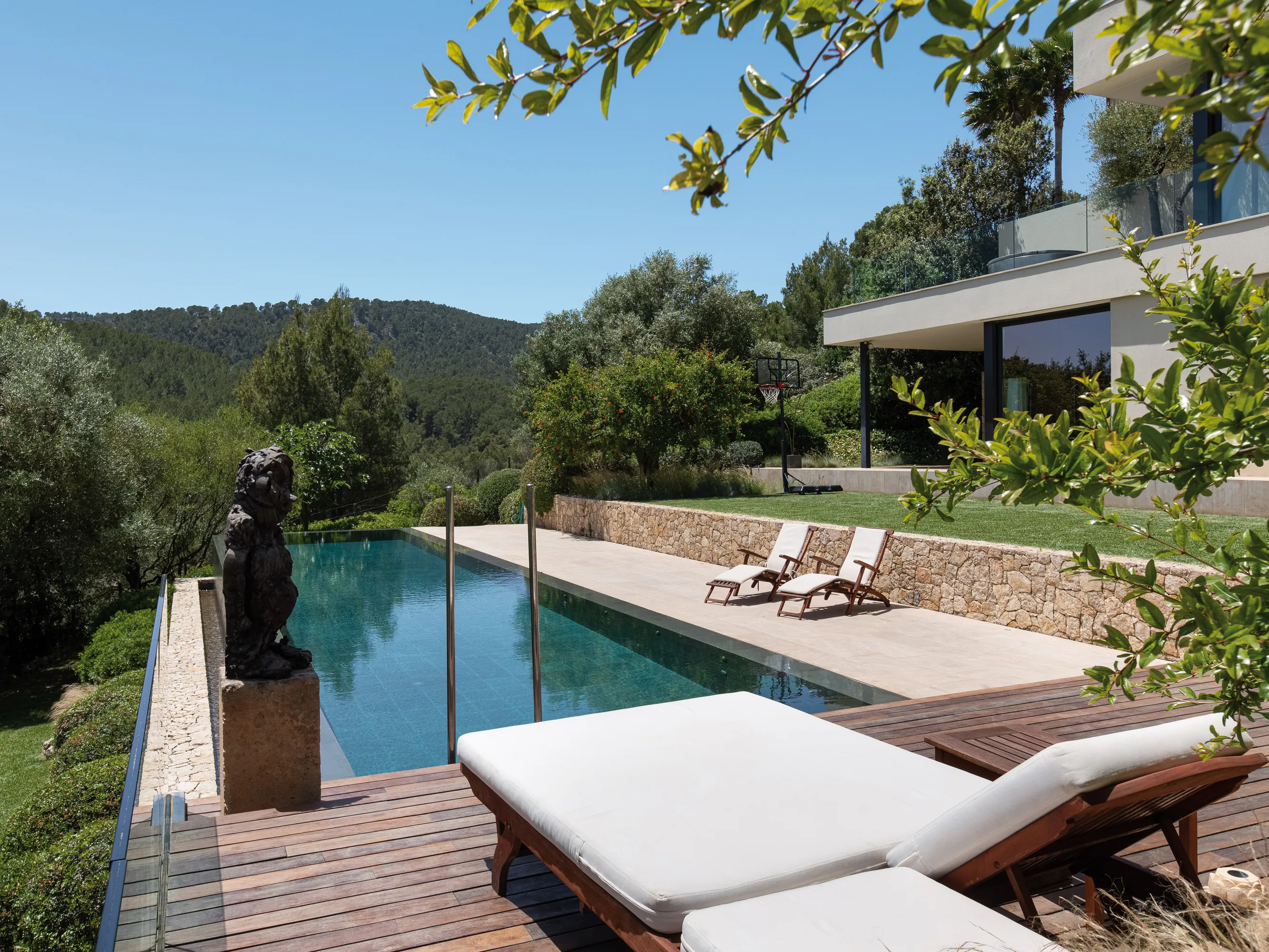 Excepcional villa con impresionantes vistas a la montaña en Son Vida-2