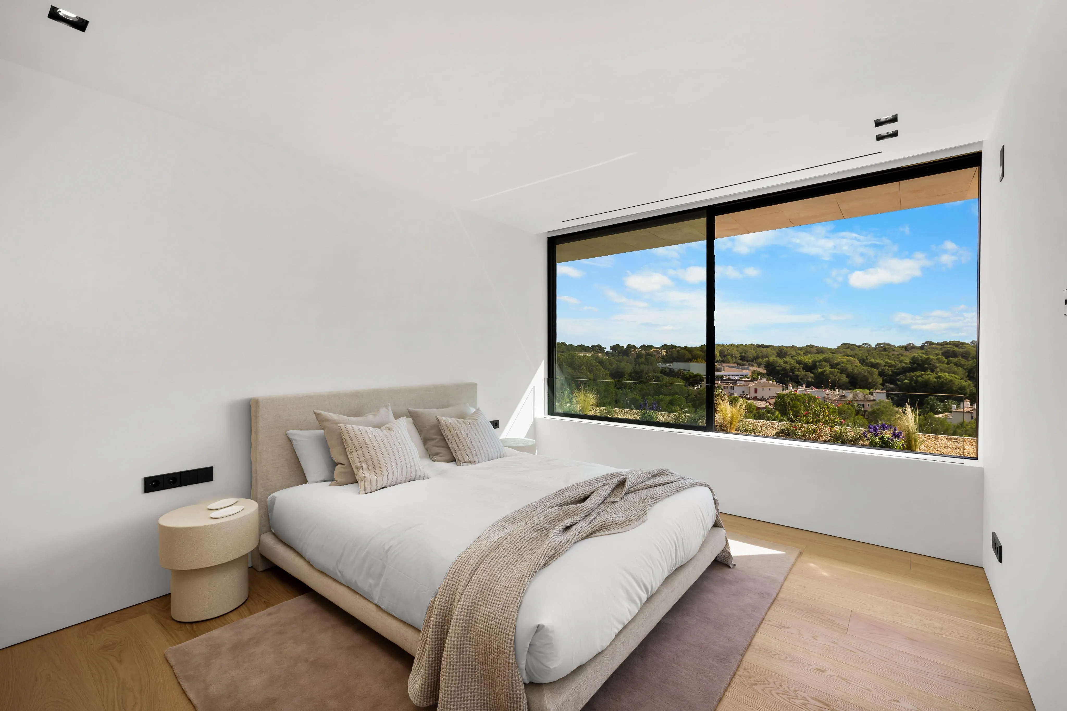 Modern luxury villa – newly built in 2025 with exceptional quality-16