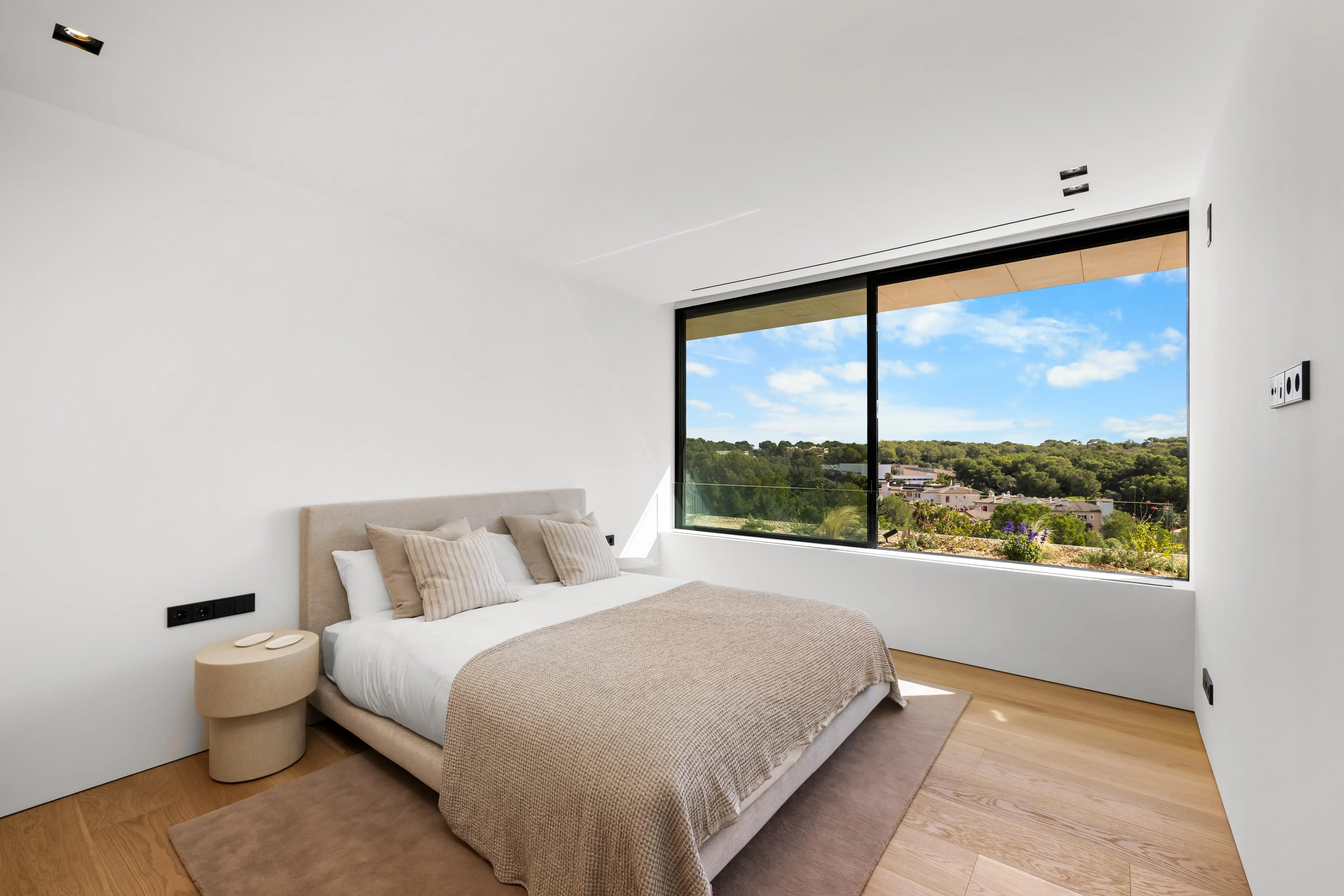 Modern luxury villa – newly built in 2025 with exceptional quality-18