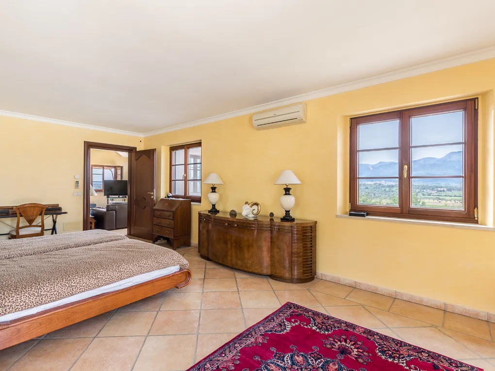 Stunning country house with ETV- licence-10