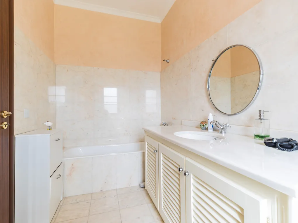 Stunning country house with ETV- licence-13