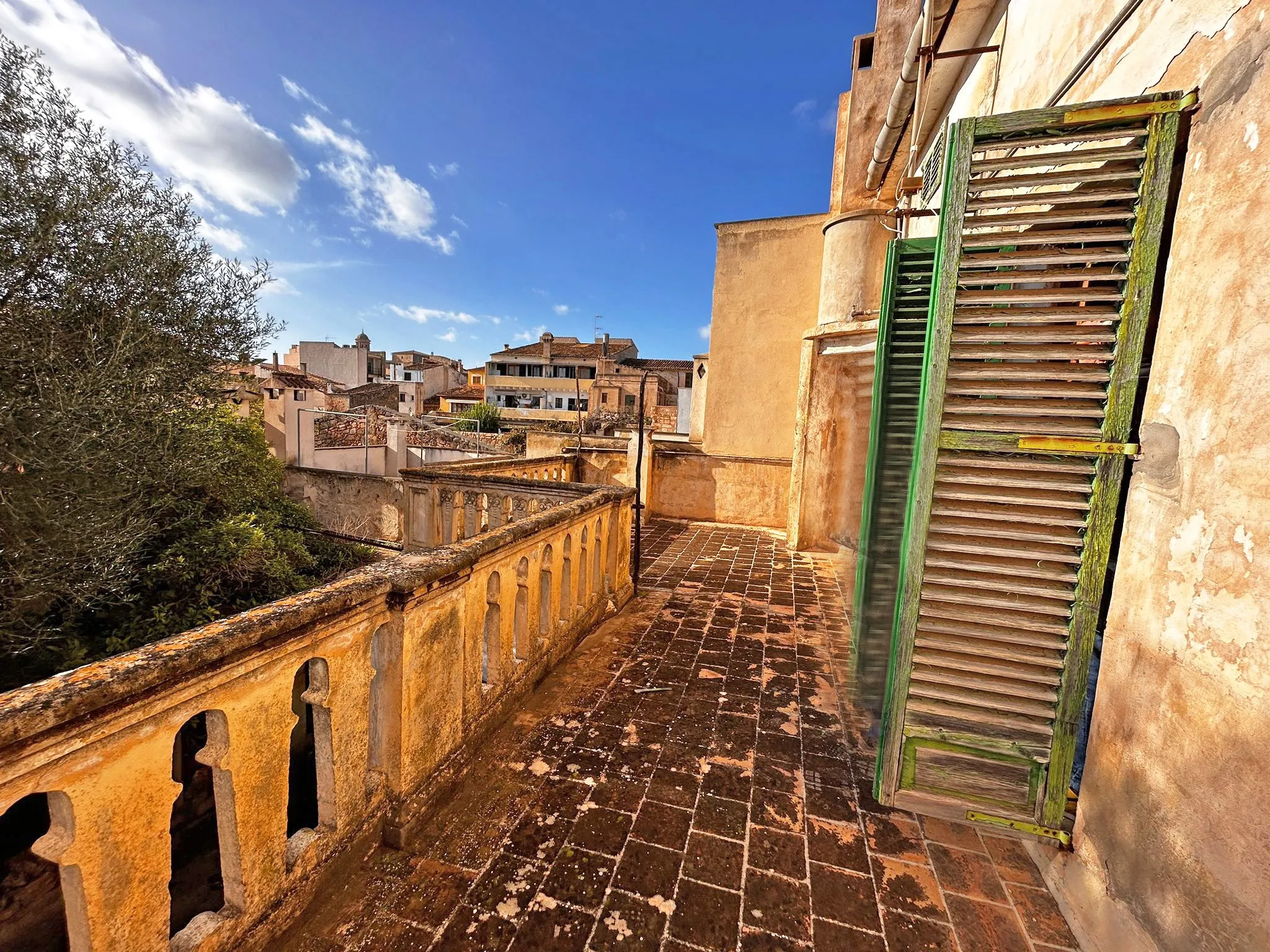 Te renoveren herenhuis in het hart van Llucmajor-4