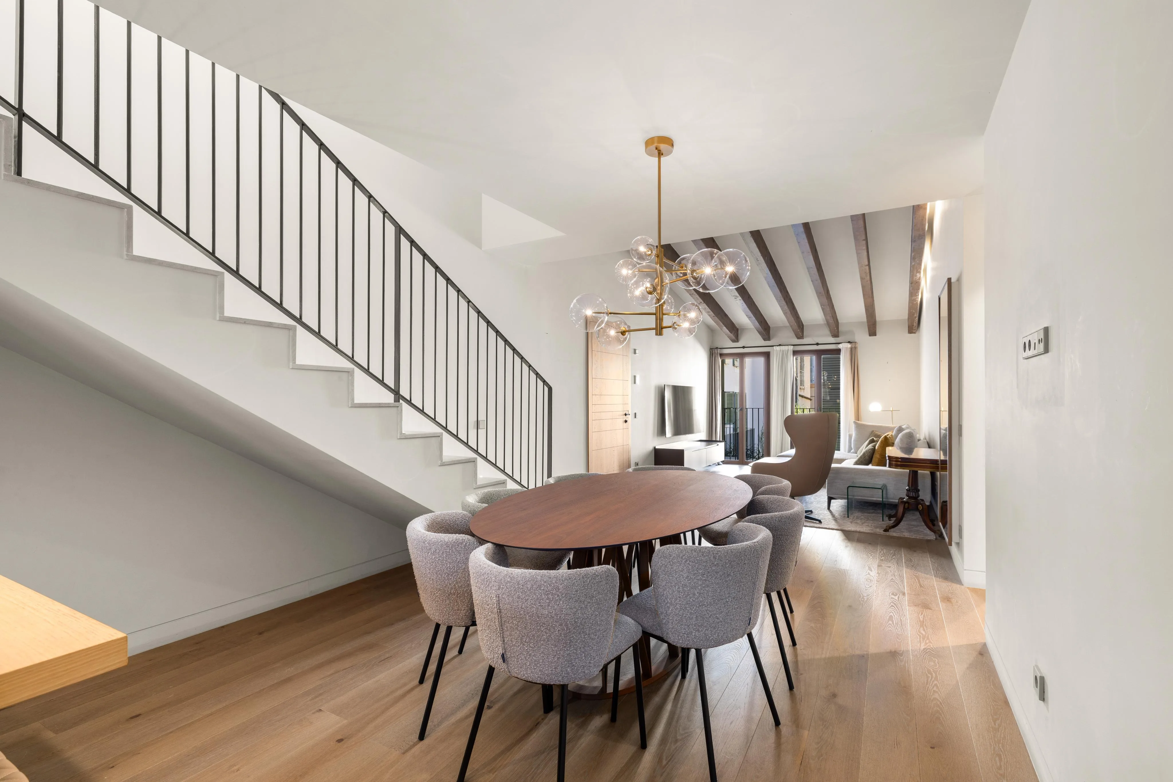 Apartament dúplex d'alt estanding en palau històric amb ascensor i terrassa a Sant Jaume-4