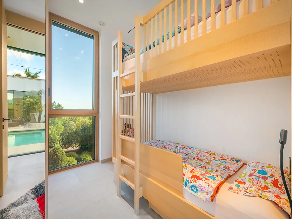 Property with sea view and guest apartment-14