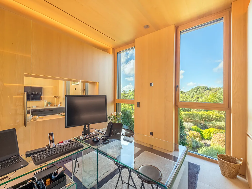 Property with sea view and guest apartment-6