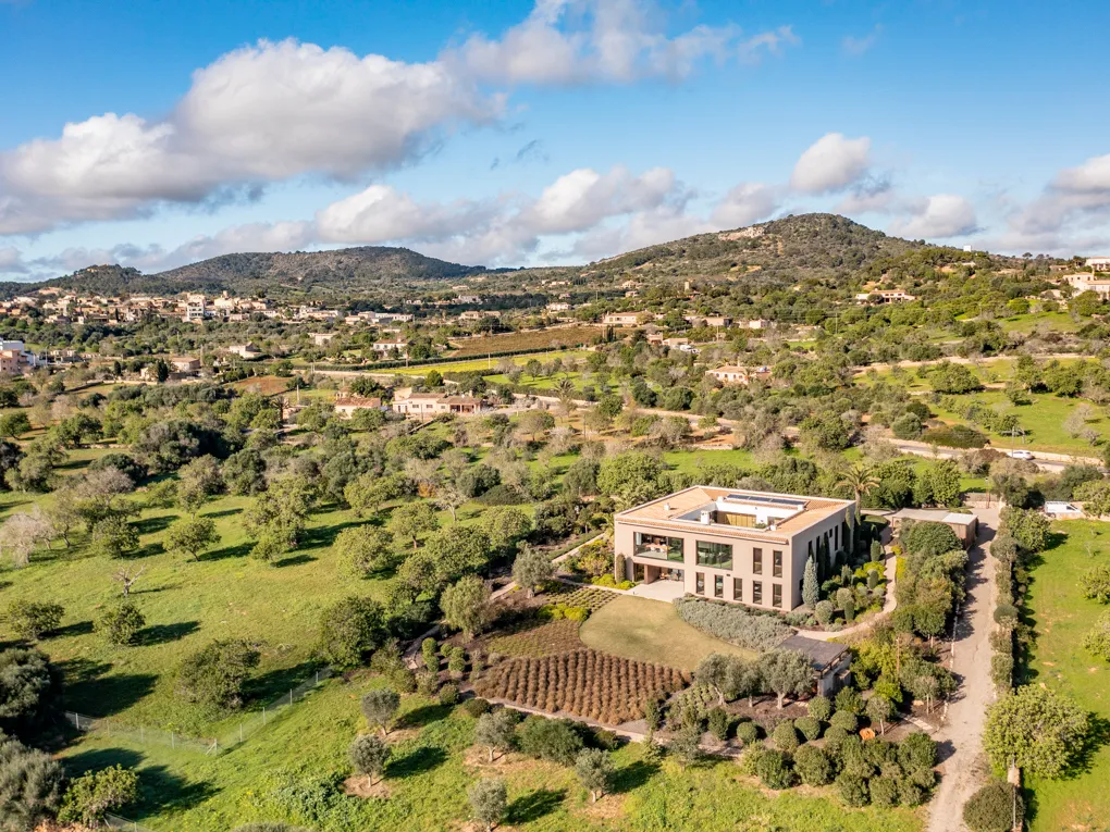 Ejendom med havudsigt og gæstelejlighed-21