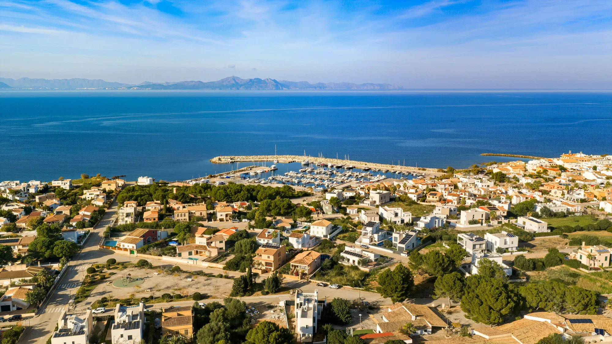 Vila moderna amb vistes al mar i una espectacular terrassa a la coberta a Colònia de Sant Pere-17