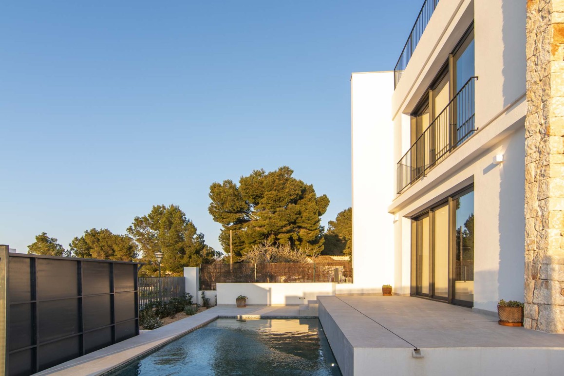 Vila moderna amb vistes al mar i una espectacular terrassa a la coberta a Colònia de Sant Pere-13