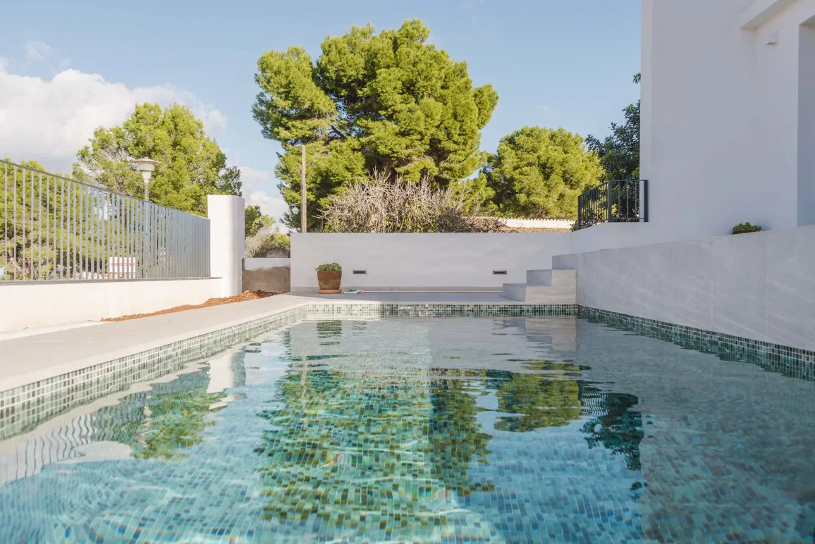 Vila moderna amb vistes al mar i una espectacular terrassa a la coberta a Colònia de Sant Pere-2