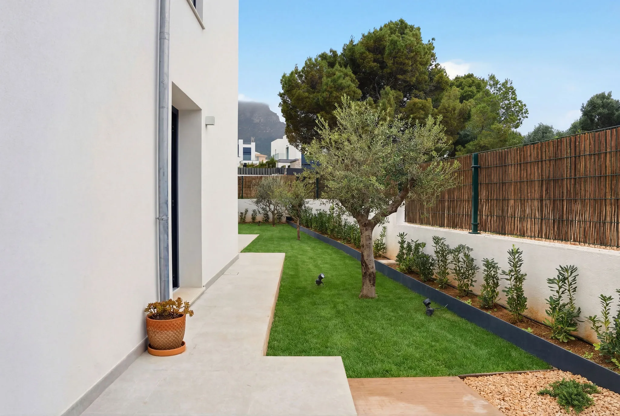 Chalet de nueva construcción y de alta calidad con vistas al mar y a la montaña en Colònia de Sant Pere-5