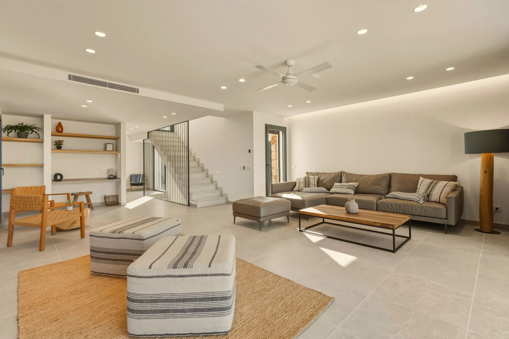 High-quality newly built villa with sea and mountain views in Colònia de Sant Pere-10