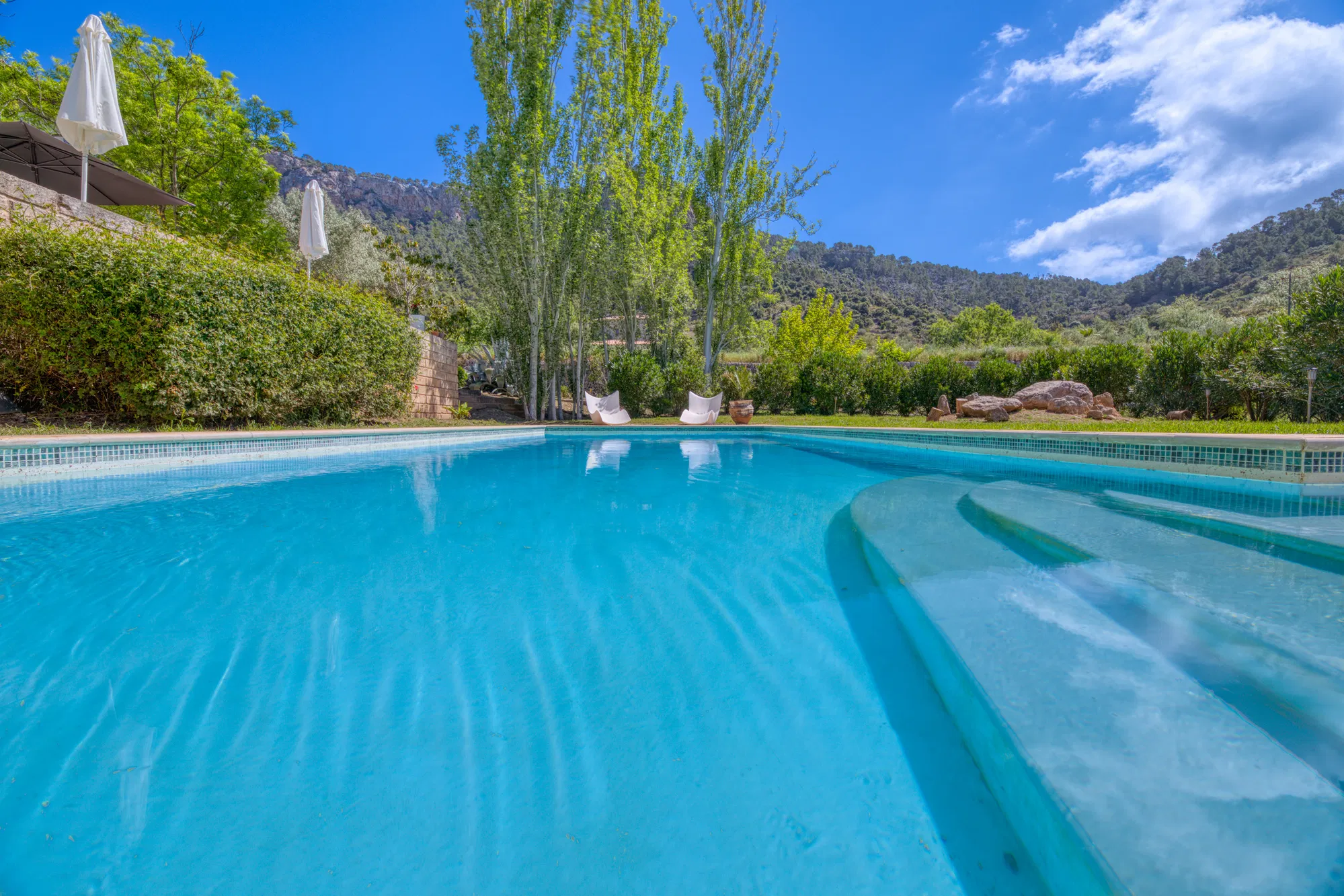 Idyllische Villa mit Pool und Panoramaausblick-12