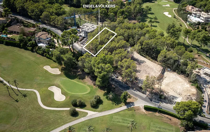 Terreno edificabile di prima classe con vista mozzafiato sul golf a Son Vida