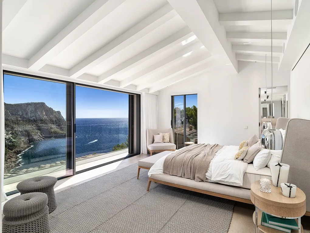 Moderne villa på en drømmebeliggenhed med spektakulær udsigt-19