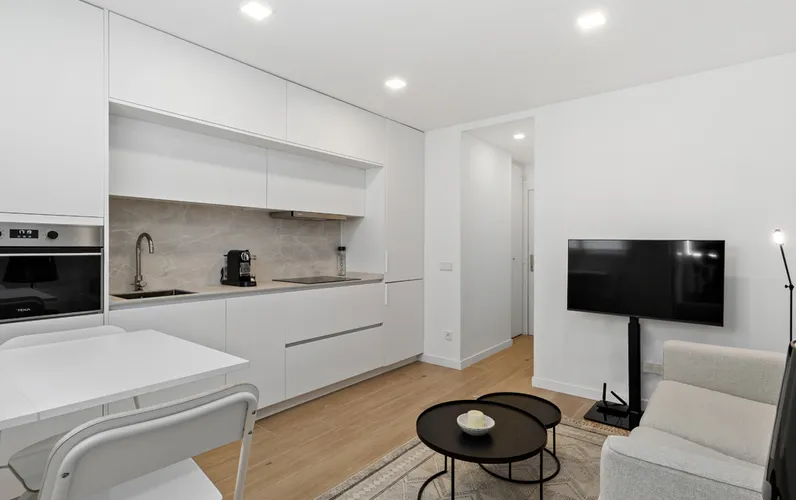 Encantador y luminoso piso reformado con ascensor y azotea comunitaria en una ubicación privilegiada en Jaime III