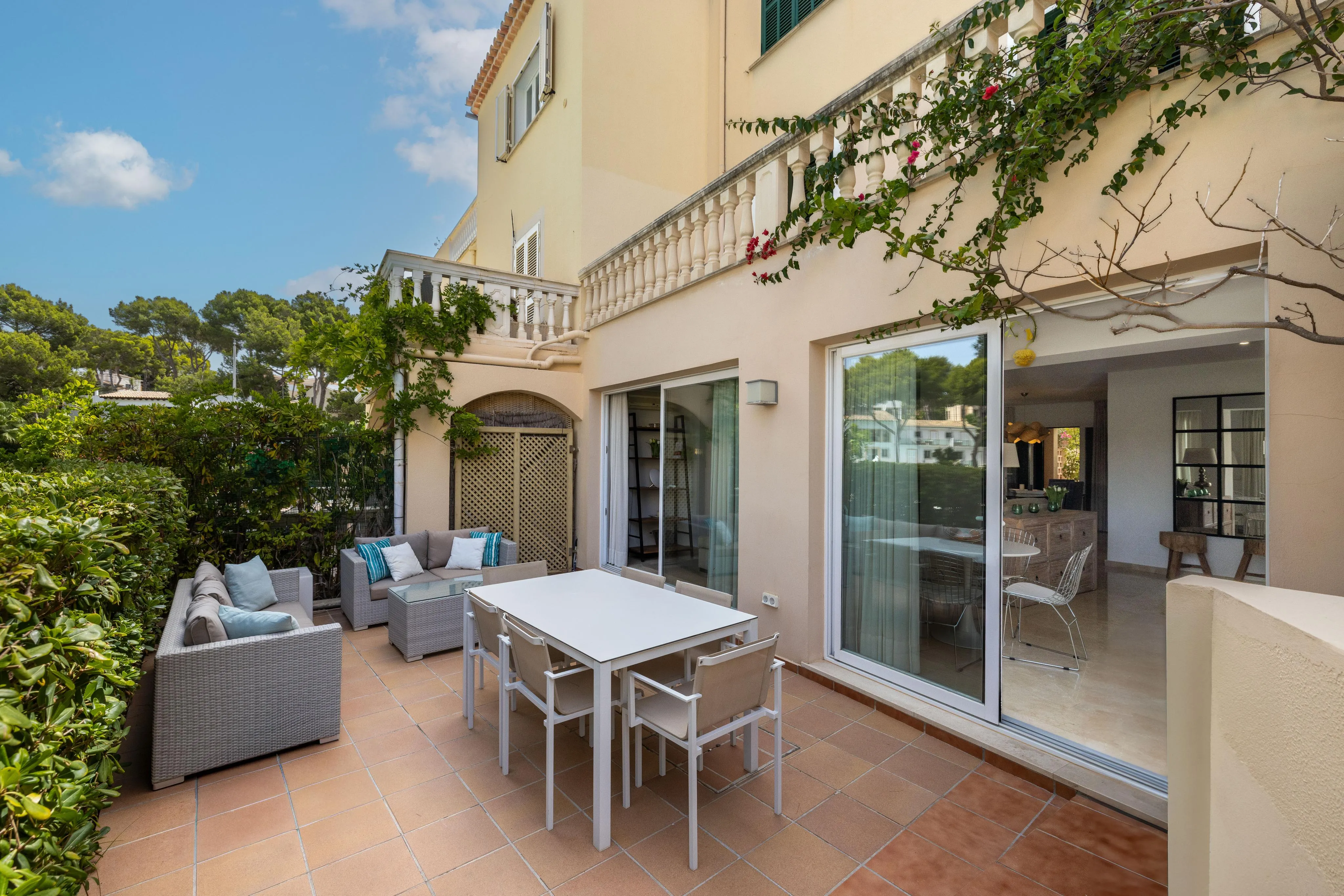 Acollidora casa en primera línia del port de Santa Ponsa.-16